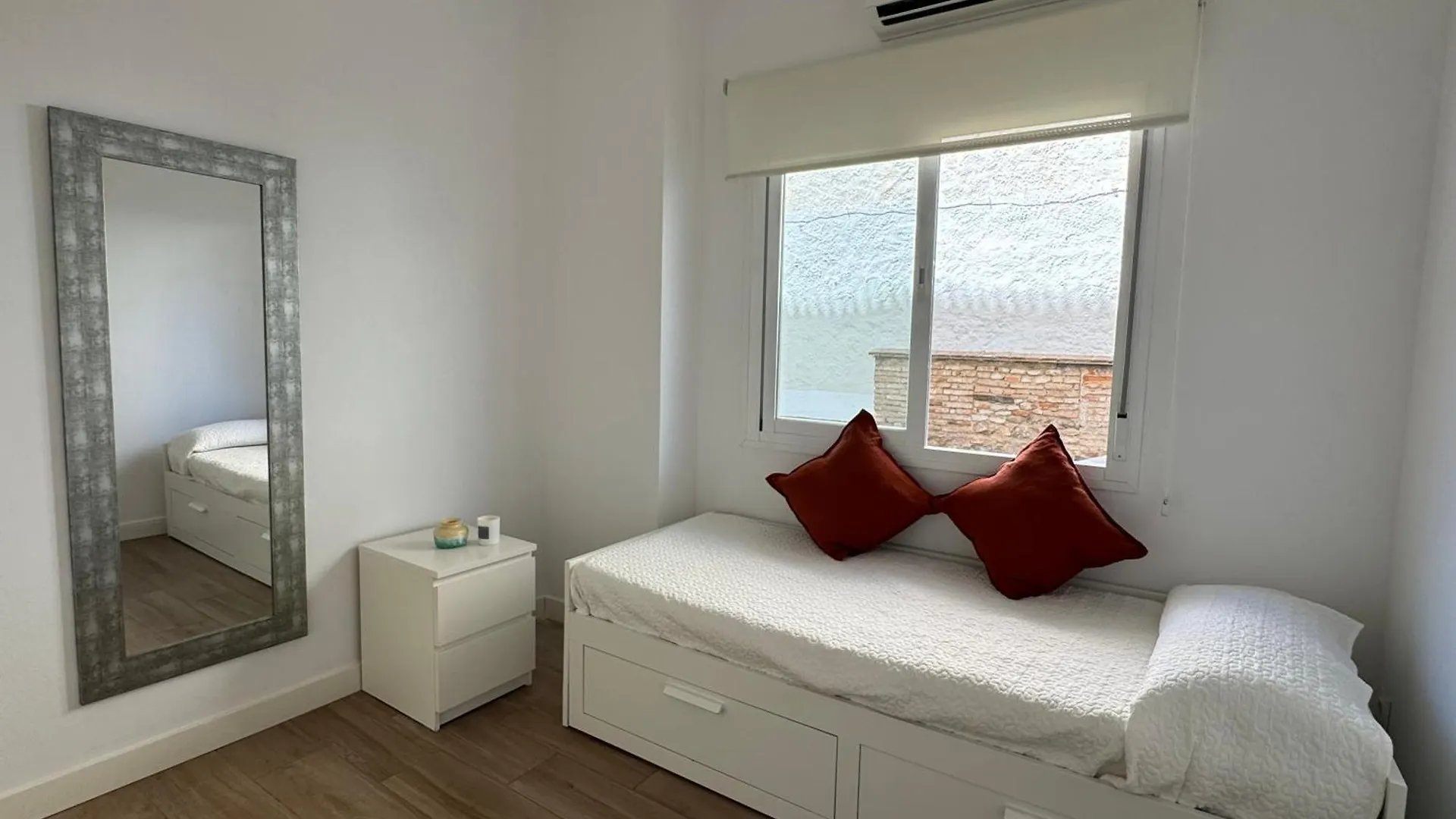Casa Con Terraza Cerca De La Playa 6 Personas Apartment Malaga Spain